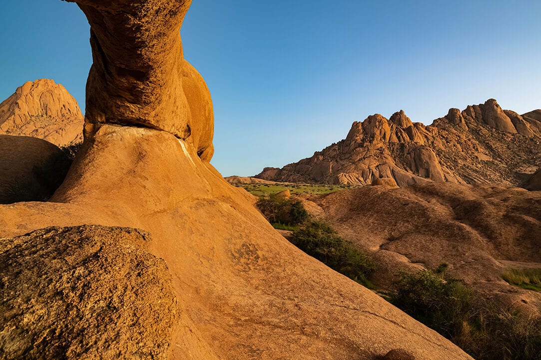 namibia-bestplaces-damaraland__0002_03