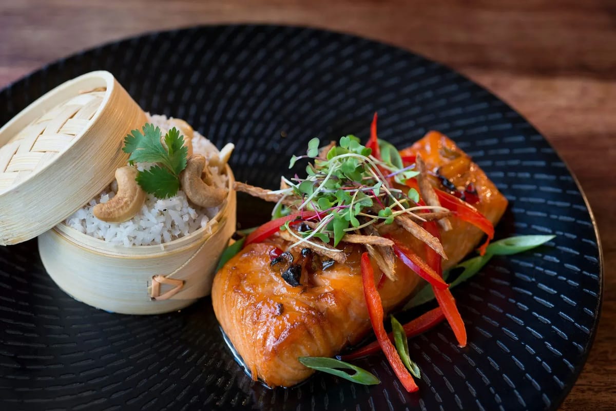 Tsala Treetop dining food