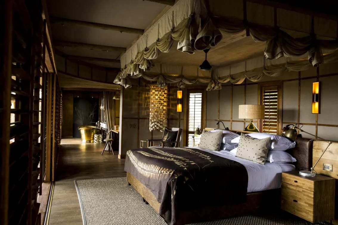Botswana Little Mombo Africa safari glamping