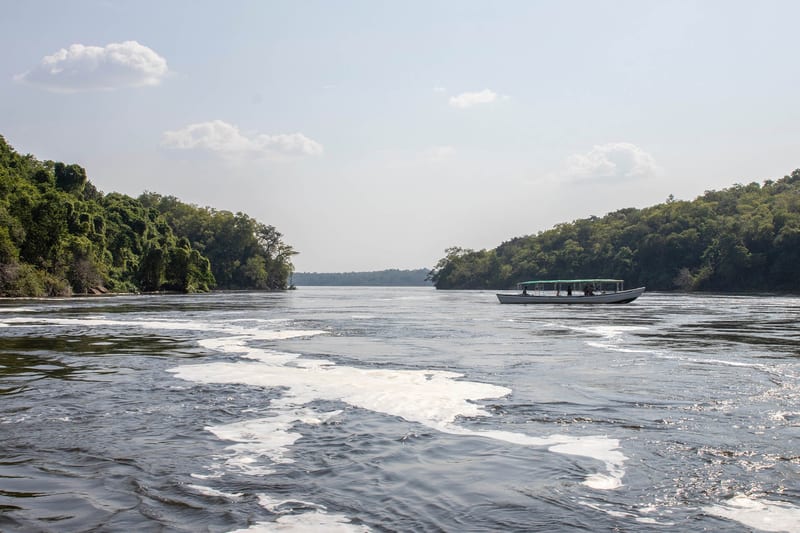 uganda-header-img__0003_04