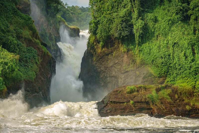 uganda-header-img__0007_08