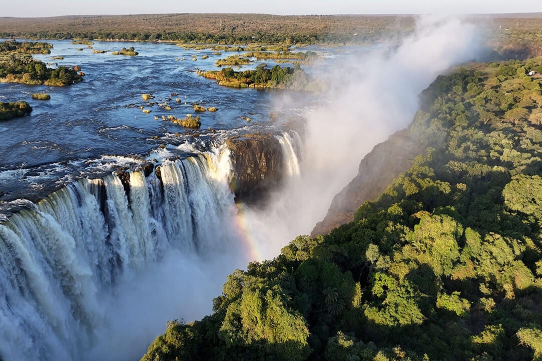 zimbabwe-bestplaces-vicfalls__0002_03